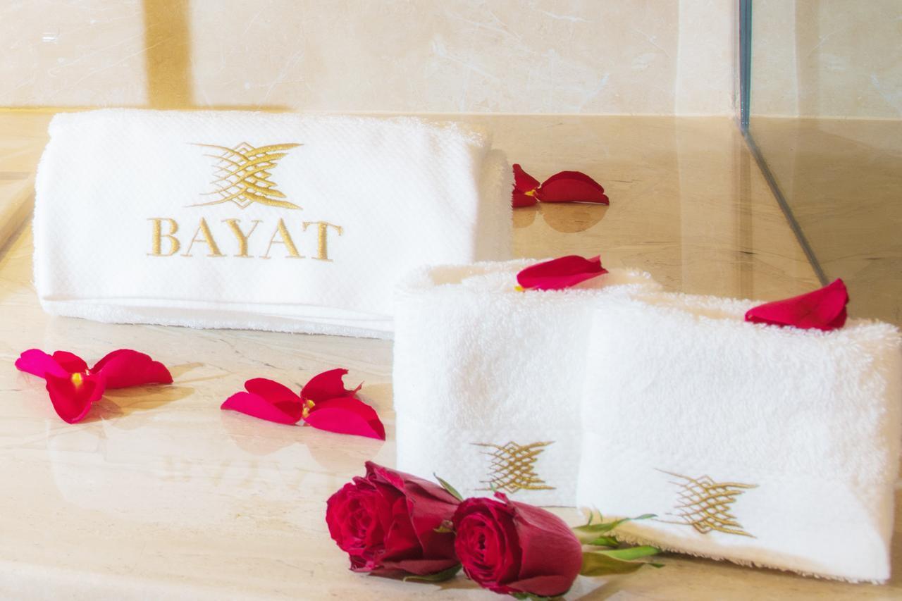 Bayat Hotel *